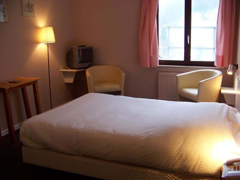 Auberge Le Vieux Moulin Bouillon Pokoj fotografie